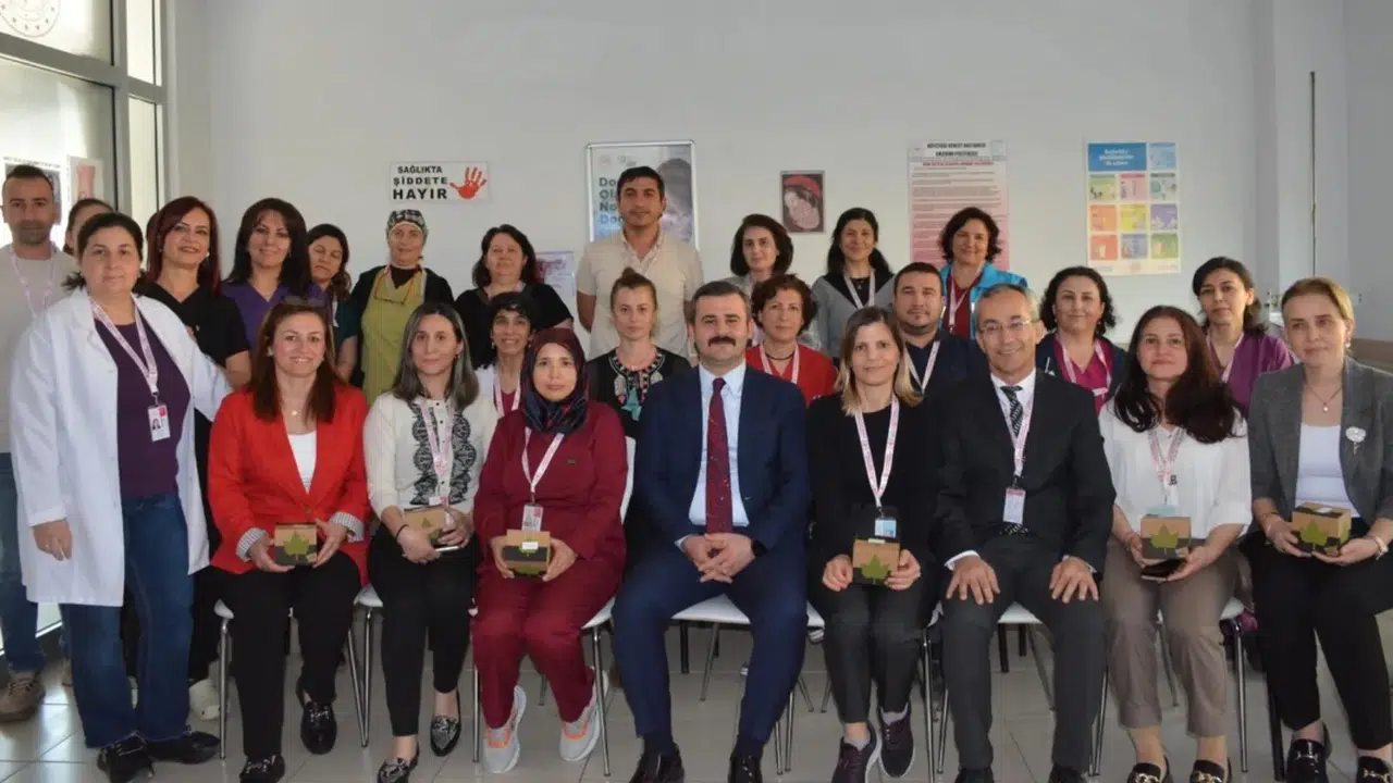 Köyceğiz Devlet Hastanesine Kaymakam'dan Tıp Bayramı Ziyareti