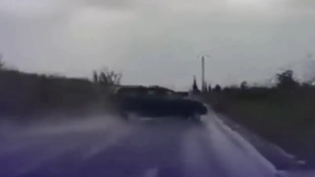 Ortaca Sarıgerme Yolunda Feci Kaza: Sollama Yaparken Şarampole Uçtu!