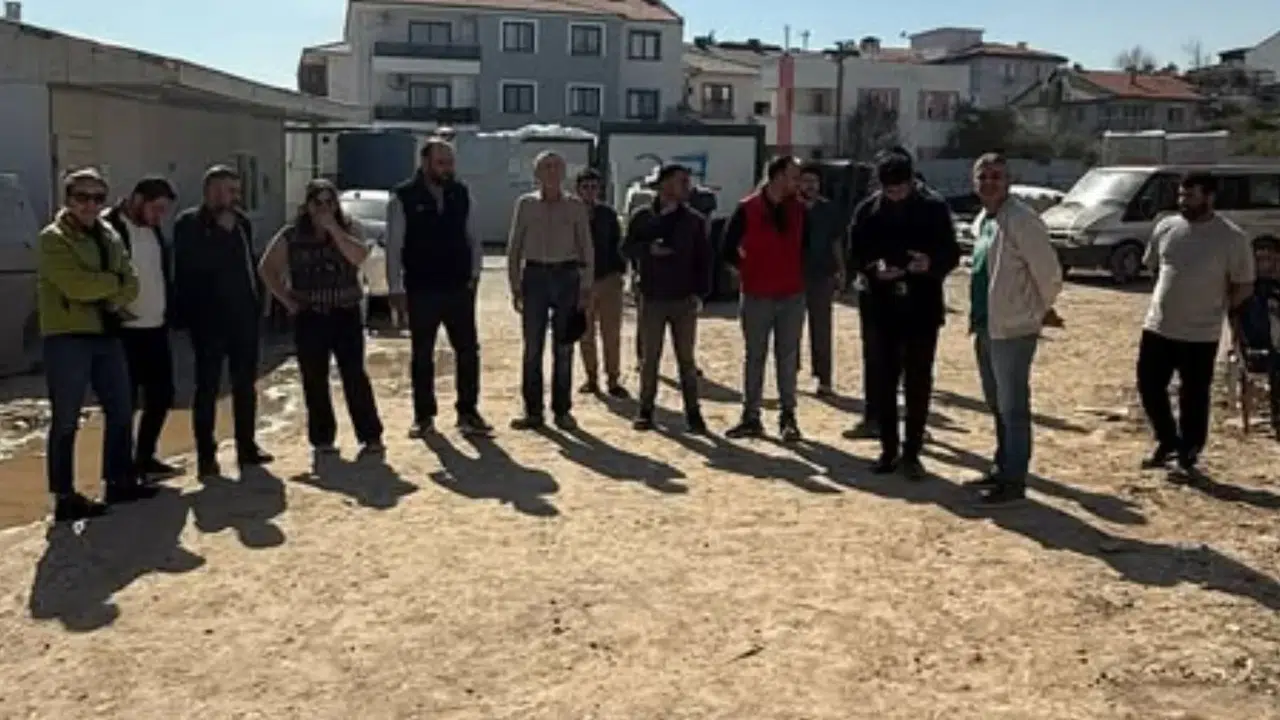 Menteşe’de Maaş Krizi: Okul İnşaatında İşçiler Şalter İndirdi