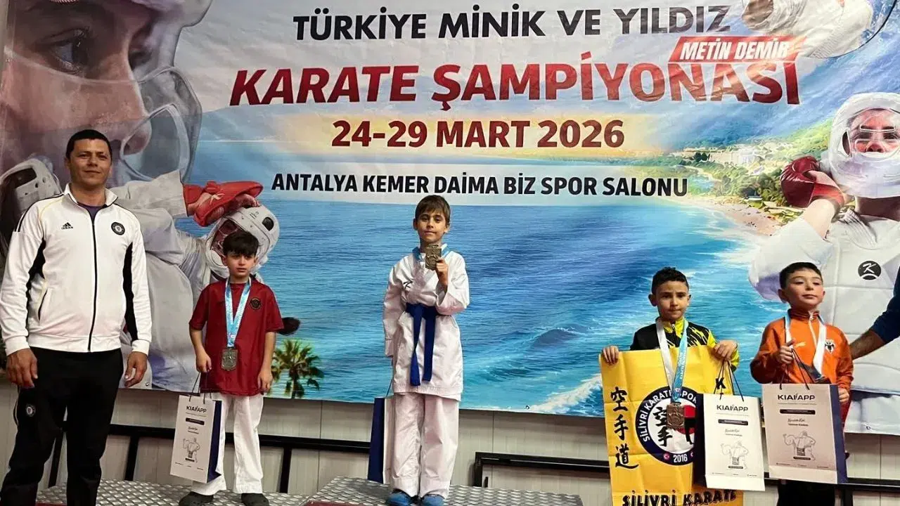 Menteşe'nin Gururu: 6 Ayda Türkiye Karate Şampiyonu Oldu!