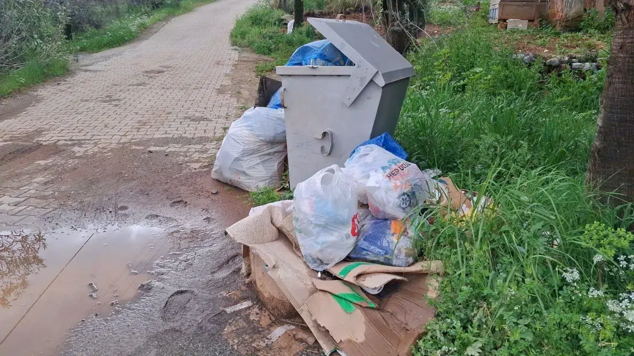 Köyceğiz^de Çöp İsyanı: 15 Gündür Çöpler Alınmıyor!