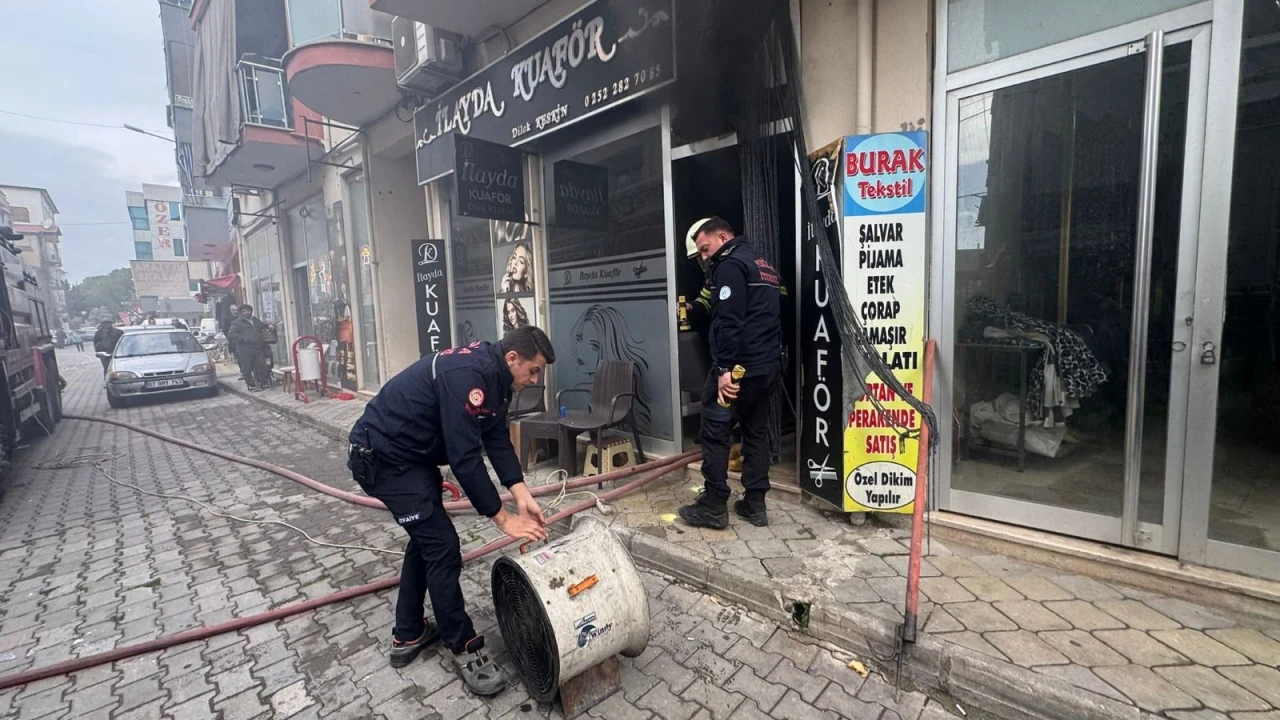 Ortaca’da korkutan Yangın! Terzialiler Mahallesi’nde kuaför salonu yandı
