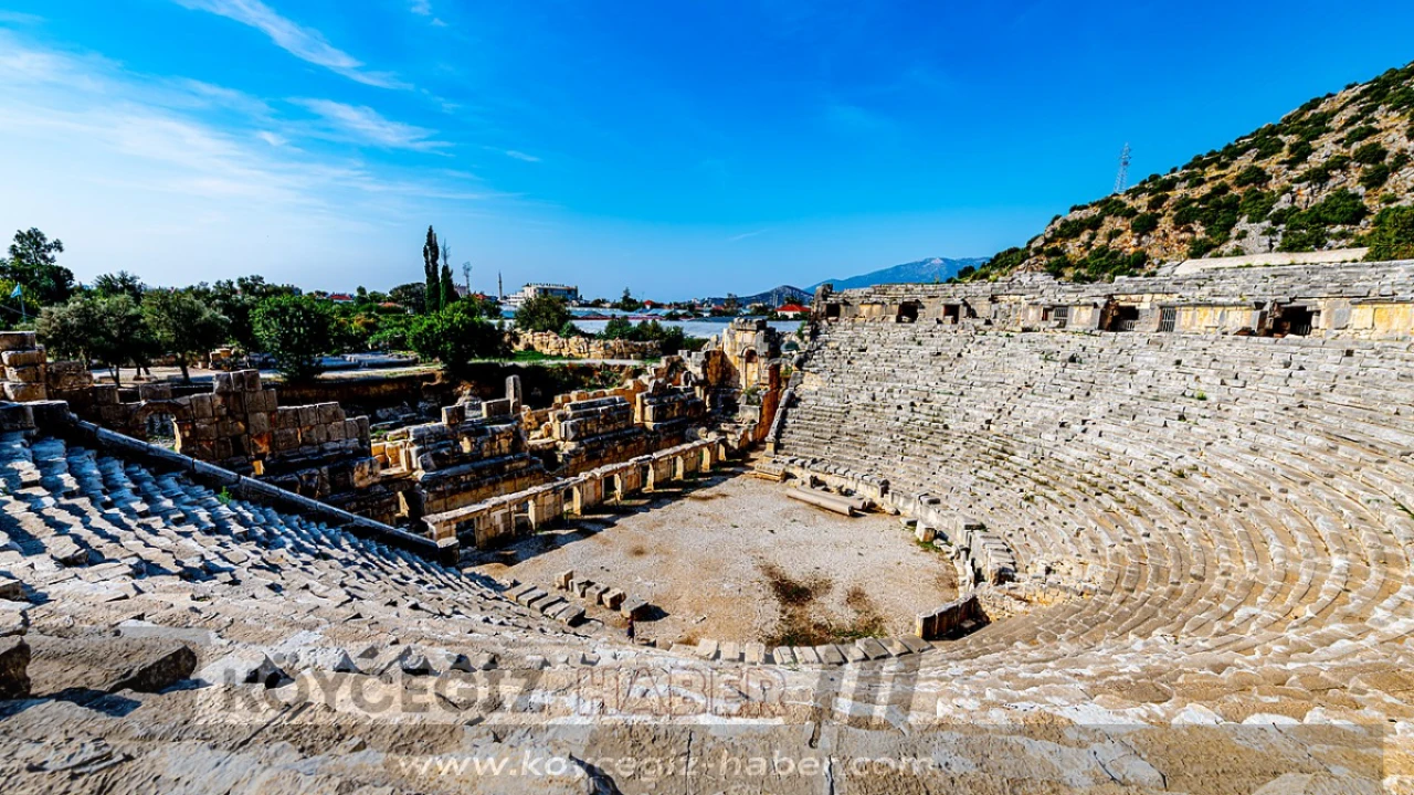 Bodrum Antik Tiyatrosu Nasıl Gidilir? 2026 Güncel İletişim Hattı