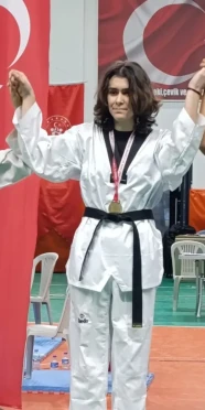 Köyceğiz Anadolu Lisesi Öğrencisi Elif Koparan Muğla İl Birincisi Oldu