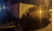 Adana Seyhan’da Hafif Ticari Araçlar Çarpıştı: Ramazan Alkan Hayatını Kaybetti, 2 Yaralı