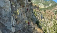 Fethiye’de Kayalıklarda Mahsur Kalan Alman Turist JAK Ekibi Tarafından Kurtarıldı