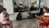 Muğla’da Çocuklara Ücretsiz Gitar Eğitimi Başladı