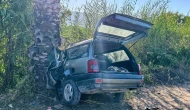 Ortaca’da Feci Kaza: Palmiye Ağacına Çarpan Otomobilde 1 Kişi Hayatını Kaybetti, 4 Yaralı