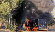 Dalaman'da Asfalt Yama Makinesi Yandı