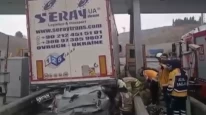 Pendik’te Feci Kaza: Otomobil TIR’ın Altına Girdi, Yaralılar Var
