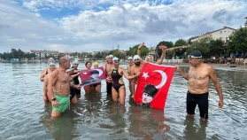 Datça Openwater Swimming Ekibi 10 Kasım’da Atatürk İçin Kulaç Attı