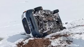 Bingöl Karlıova’da Ambulans Devrildi: 3’ü Sağlık Görevlisi 5 Kişi Yaralandı