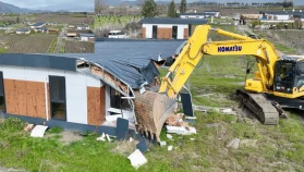 Ortaca'da Taviz Yok! Güzelyurt'ta İmara Aykırı Yapılar Tek Tek Yıkılıyor