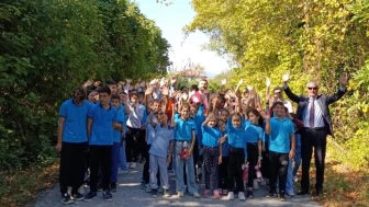 Köyceğiz İlk-Ortaokulu’nda Dünya Yürüyüş Günü Kutlandı: Öğrencilerle Farkındalık Yürüyüşü Yapıldı