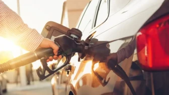Benzine, Mazota, Motorine Zam mı Geldi! 26 Eylül 2025 Güncel Akaryakıt Fiyatları Ne Kadar Oldu?