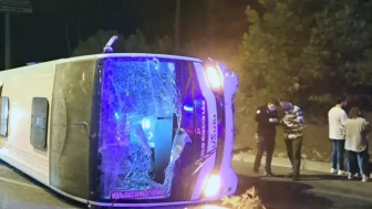 Muğla Menteşe’de Havalimanı Otobüsü Kaza Yaptı: Yaralılar var