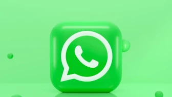 WhatsApp Sohbetlerinde Yeni Dönem: GIPHY Çıkartmaları, Yapay Zeka Desteği ve Kişisel Tasarım Araçları Yayında!