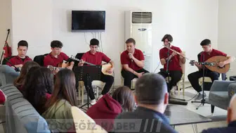 Muğla’da Gençlerden Huzurevi Sakinlerine Anlamlı Konser