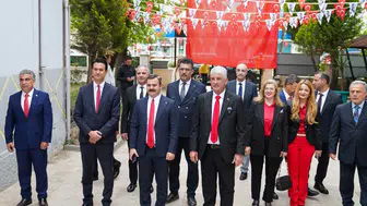 Köyceğiz’de 23 Nisan Gururu: Atatürk Anıtı’na Çelenk Sunuldu!