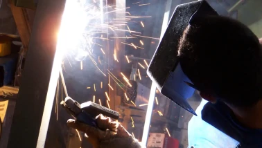 Metal Teknolojisi Mezunları Kapış Kapış! İş Teklifleri Mezun Olmadan Geliyor: Yurt Dışı Talebi Zirvede