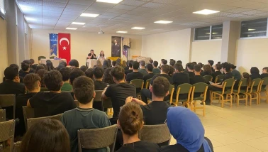 Köyceğiz Fen Lisesi’nde Havacılık Buluşması: IFTC’den Pilotluk ve Simülatör Eğitimi Anlatıldı