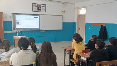 Köyceğiz İlk-Ortaokulu’nda Ergenlik Dönemi Eğitimi: 7 ve 8. Sınıflara Bilgilendirme Yapıldı