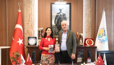 Yazar Hatice Noyan’dan Belediye Başkanı Ali Erdoğan’a Ziyaret