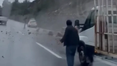 Köyceğiz–Ortaca Yolunda Heyelan: Çöplük Mevkii Trafiğe Kapandı