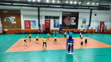 Köyceğiz Voleybol Turnuvası İlk Gün Maçlarıyla Başladı