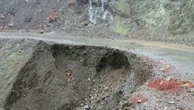 Köyceğiz Çayhisar Mahallesi’nde Yol Krizi: Öğrenciler Okula Gidemiyor