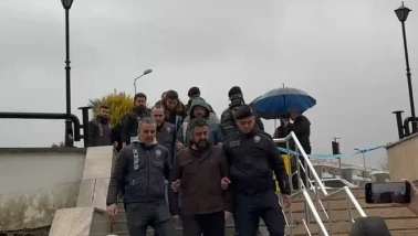 Muğla’da yer yerinden oynadı: Sahte hesapla şantaj çetesine dev operasyon!