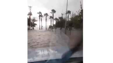 Köyceğiz’de Hayat Durdu: Göl Taştı, İlçe Sular Altında Kaldı