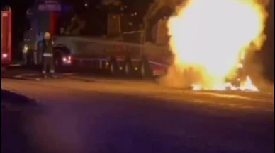 Seydikemer Yayla Yolu’nda Araç Yangını: Çarpışma Sonrası Otomobil Alev Aldı, 1 Yaralı