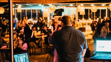 Köyceğiz Canlı Müzik Mekanları: Sahil Kenarı Restoranlar, Türkü Barlar ve Geceye Açık Kafeler