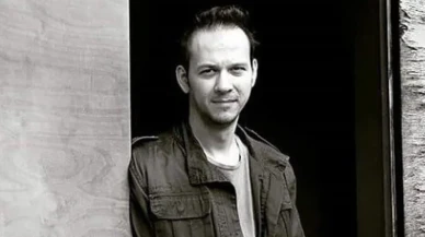 Öner Erkan Kimdir? Kaç Yaşında, Nereli, Boyu Kaç cm, Hangi Dizilerde ve Filmlerde Rol Aldı?