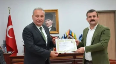 Köyceğiz Emniyet Müdürü Hüseyin Başkan Görevine Veda Etti: Kaymakam Mert Kumcu’dan Başarı Belgesi