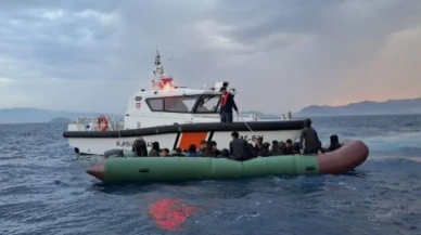 Fethiye Boncuklu Koyu’nda 59 Kaçak Göçmen Yakalandı: 29’u Çocuk, 3 Organizatör Gözaltında