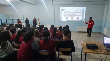 Şehit Seyhan Yılmaz MTAL’de Afet Farkındalığı Eğitimi ve Pano Etkinliği Düzenlendi