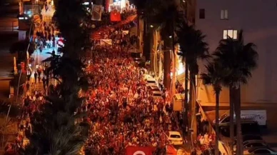 Marmaris’te On Binler Fener Alayıyla Yürüdü! Zakkum Konseriyle Cumhuriyet Coşkusu Zirveye Taştı