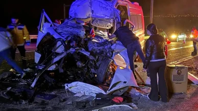 Yatağan’da Trafik Kazası: Minibüs Tıra Çarptı: 1 Ölü, 10 Yaralı