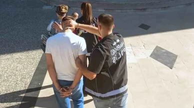 Muğla’da Uyuşturucu Operasyonu: Denizli Yolunda Durdurulan Araçtan Sentetik Madde ve Metamfetamin Çıktı