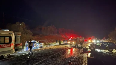 Uşak Eşme’de Feci Kaza: Karı Koca Hayatını Kaybetti, 3 Kişi Yaralandı