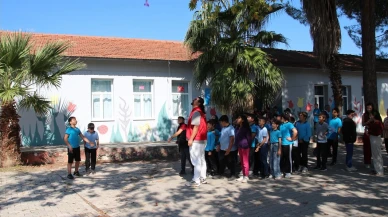 Köyceğiz Gençlik Merkezi Kavakarası İlkokulu’nda Minik Kalplerle Buluştu