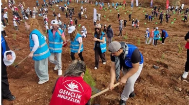 11 Kasım Milli Ağaçlandırma Günü: Köyceğiz Gençleri Fidan Dikimiyle Destek Verdi