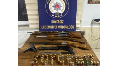 Köyceğiz’de Evinde Silah Bulunan Şüpheliler Yakalandı