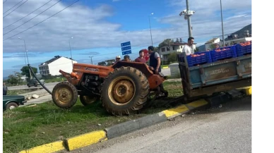 Karaçulha Toptancı Hali’nde Traktör Kazası
