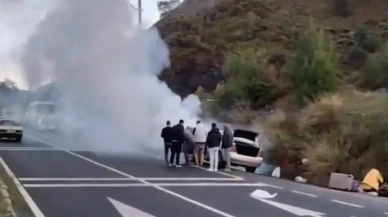 Ortaca Hastane Girişinde Araç Seyir Halinde Alev Aldı!