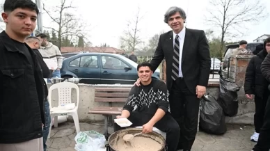 116 Yıllık Bayram Geleneği Bu Yıl da Yaşatıldı: 12 Bin Kişiye Keşkek İkramı