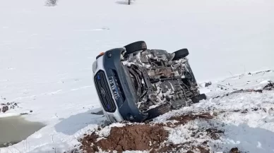 Bingöl Karlıova’da Ambulans Devrildi: 3’ü Sağlık Görevlisi 5 Kişi Yaralandı