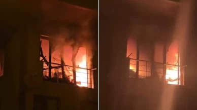 Çeşme'de İki katlı apart alevlere teslim oldu!